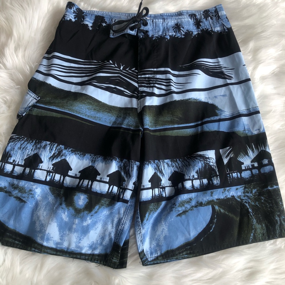 Wings Board Shorts Tropical